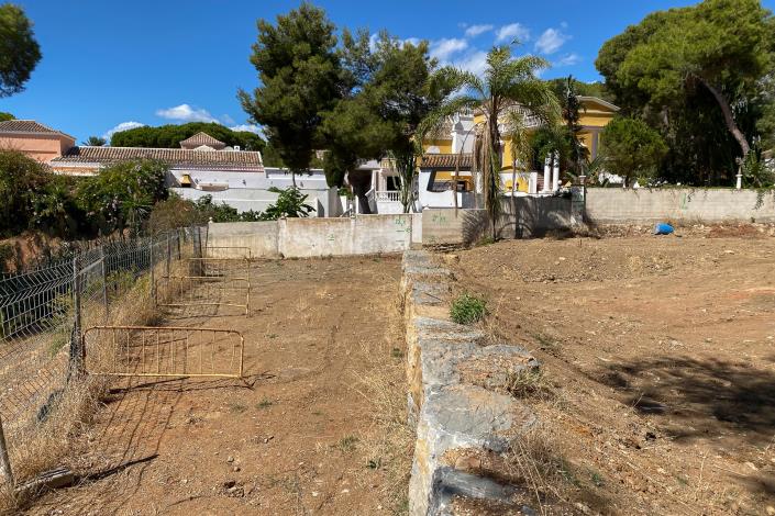 Image No.7-Plot for sale