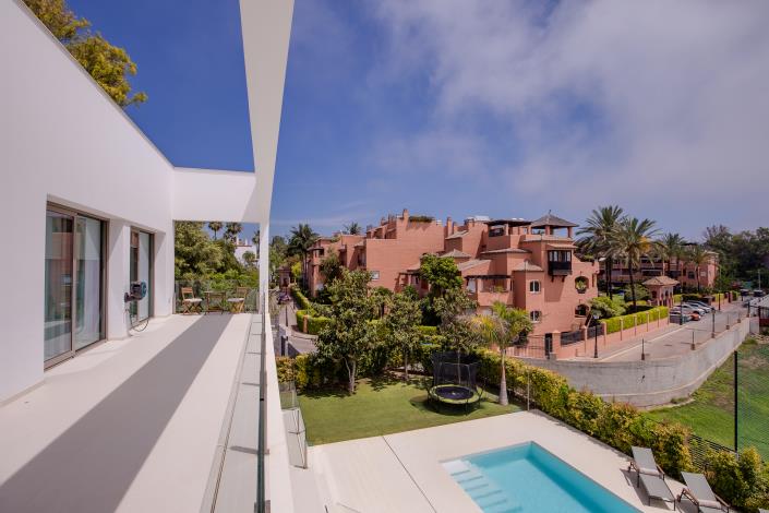 Image No.22-4 Bed Villa for sale