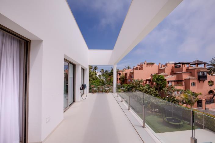 Image No.23-4 Bed Villa for sale