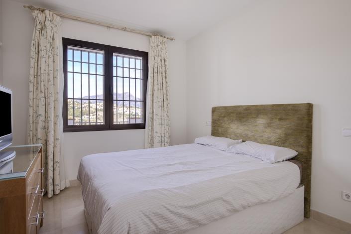 Image No.18-2 Bed Apartment for sale