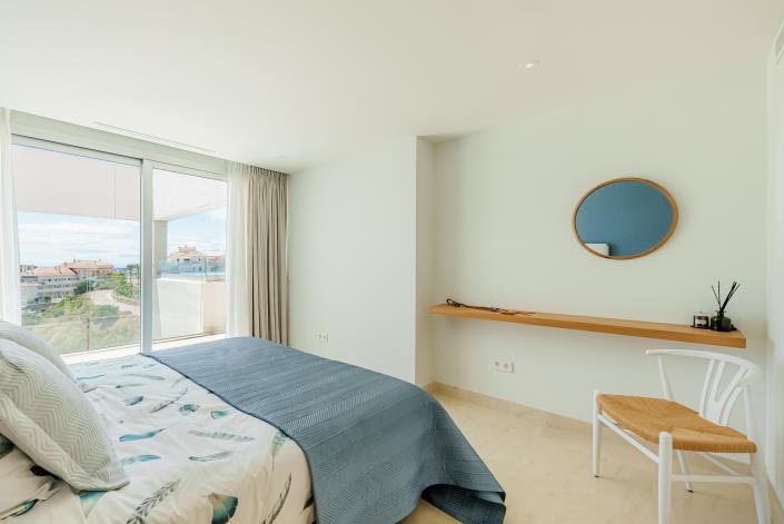 Image No.10-3 Bed Apartment for sale