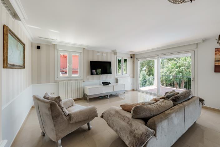 Image No.5-6 Bed Villa for sale