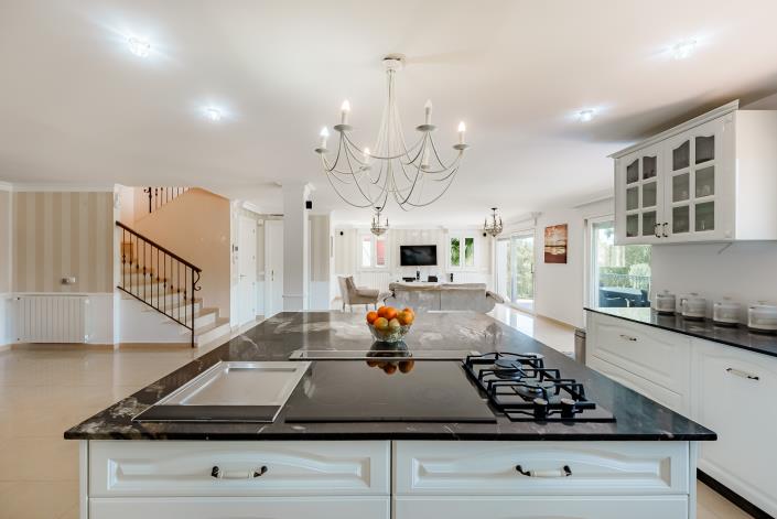 Image No.6-6 Bed Villa for sale