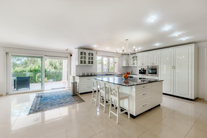 Image No.8-6 Bed Villa for sale