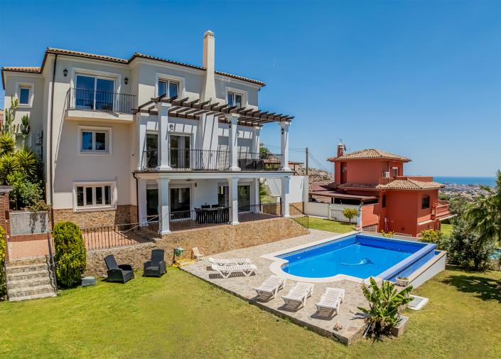 Image No.20-6 Bed Villa for sale