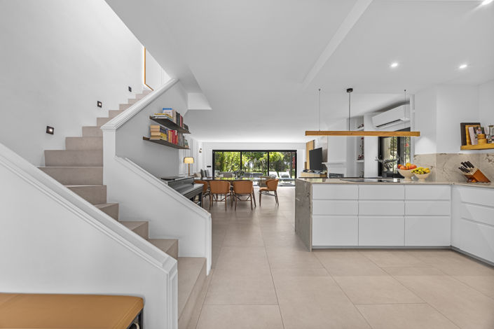 Image No.6-3 Bed House for sale