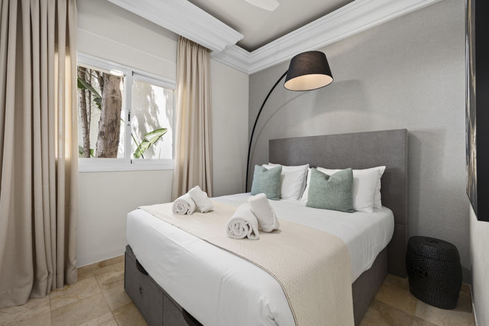 Image No.17-8 Bed Villa for sale