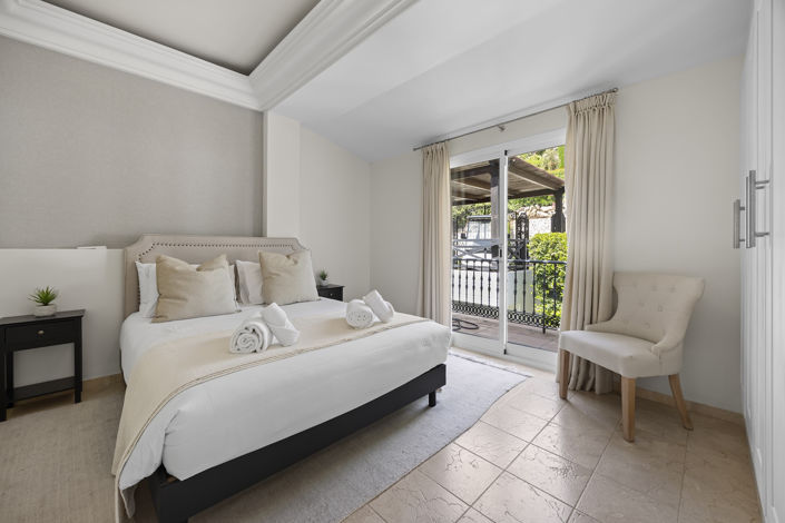 Image No.22-8 Bed Villa for sale