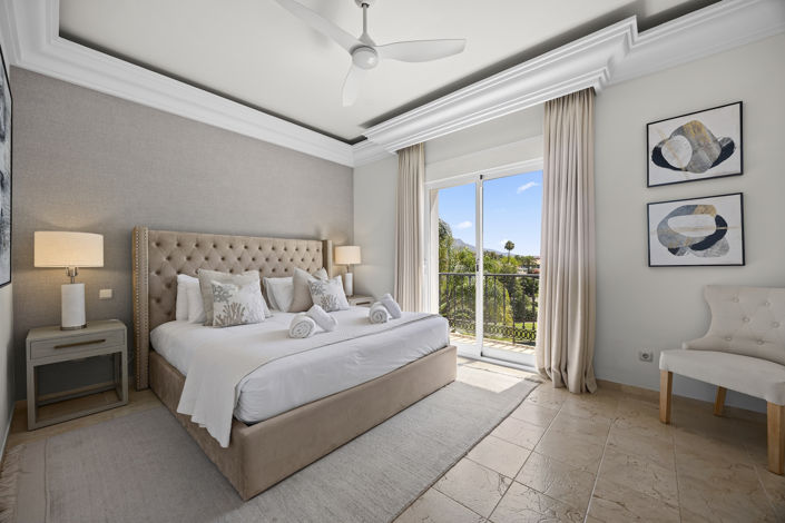 Image No.24-8 Bed Villa for sale