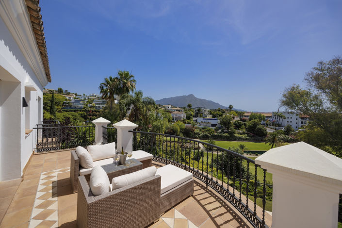 Image No.29-8 Bed Villa for sale