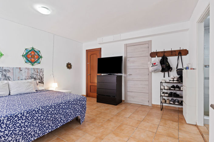 Image No.23-4 Bed House for sale