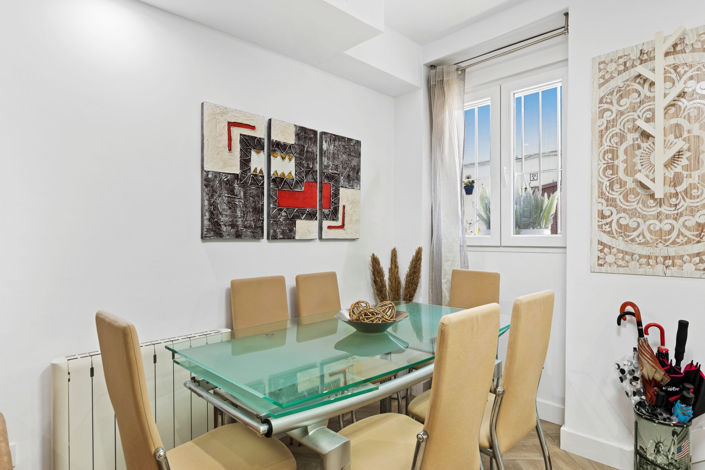 Image No.6-4 Bed House for sale
