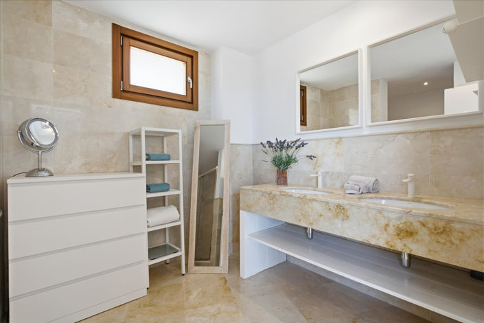 Image No.23-3 Bed Penthouse for sale