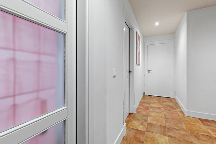 Image No.22-4 Bed Townhouse for sale