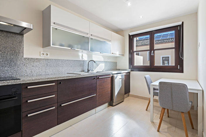 Image No.8-4 Bed Townhouse for sale