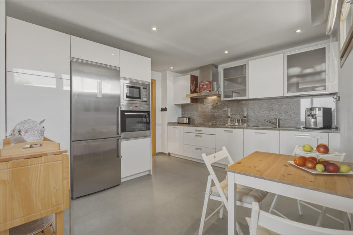 Image No.14-3 Bed Apartment for sale