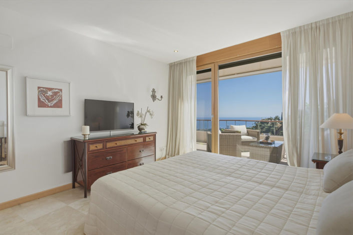 Image No.22-3 Bed Apartment for sale