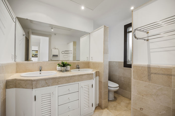 Image No.26-6 Bed Villa for sale