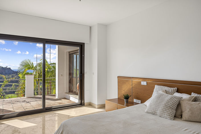 Image No.33-6 Bed Villa for sale