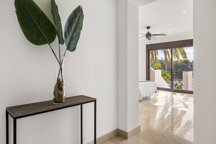 Image No.41-6 Bed Villa for sale