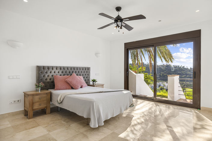 Image No.42-6 Bed Villa for sale