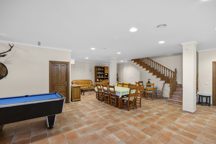 Image No.22-5 Bed House for sale