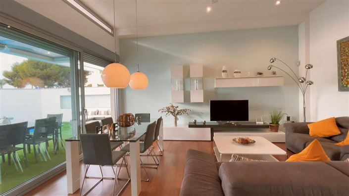 Image No.6-3 Bed Villa for sale