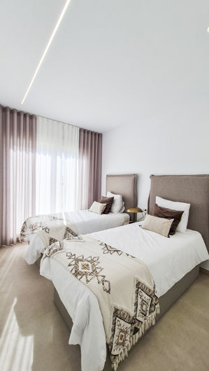 Image No.9-3 Bed Villa for sale