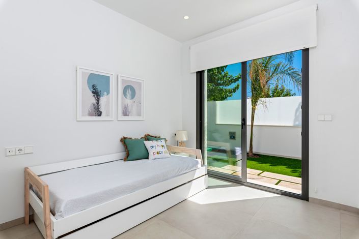 Image No.14-3 Bed Villa for sale