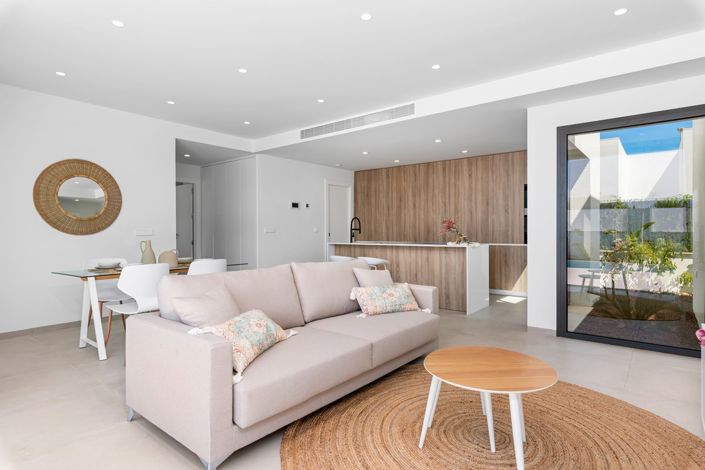 Image No.7-3 Bed Villa for sale