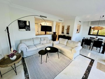 150beautifulsouthfacingfrontlinegolfdetachedv