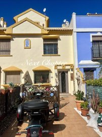 156sunnymodernisedspanishstyle2bedtownhouse17