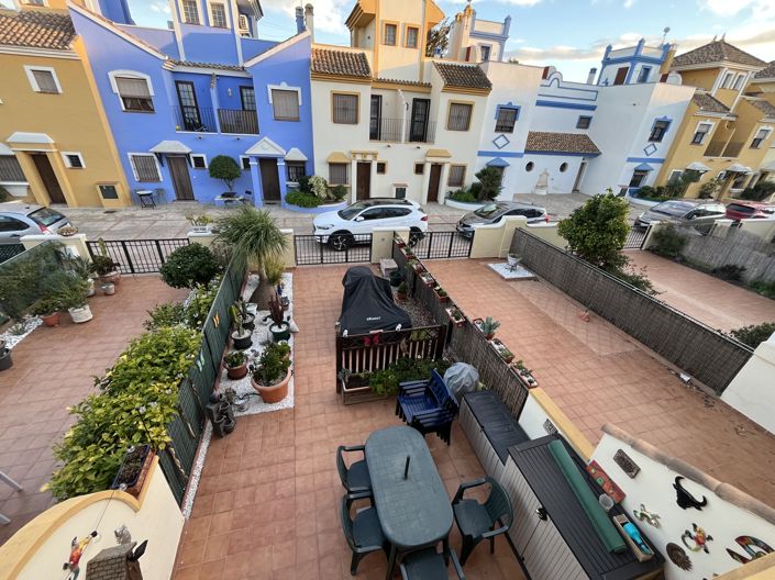 Image No.11-2 Bed Townhouse for sale