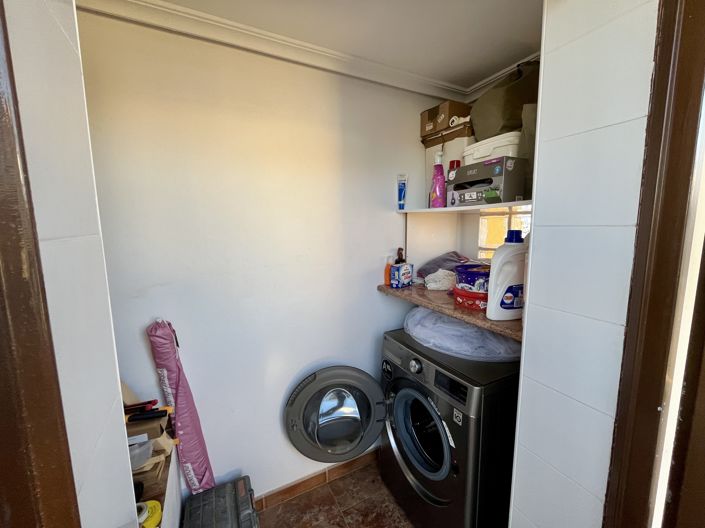 Image No.19-2 Bed Townhouse for sale