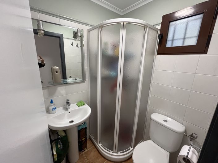 Image No.12-2 Bed Townhouse for sale