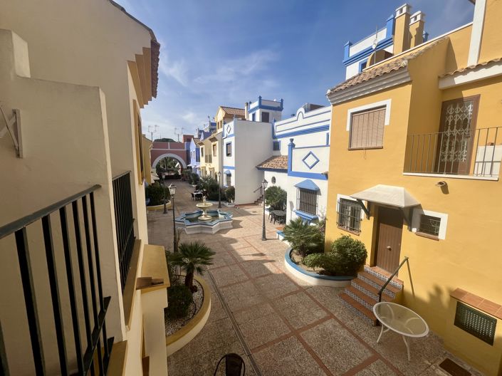 Image No.20-2 Bed Townhouse for sale