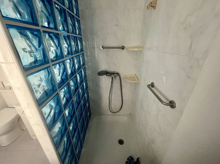 Image No.11-2 Bed Villa for sale