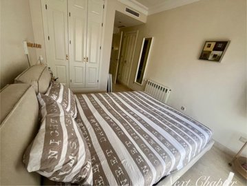 167wearedelightedtoofferthisimmaculate2bedapa