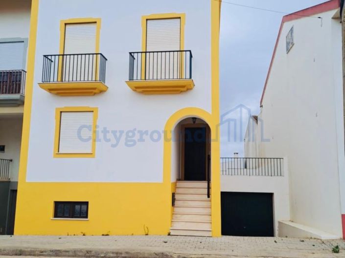 Image No.1-Maison de 3 chambres à vendre à Peniche
