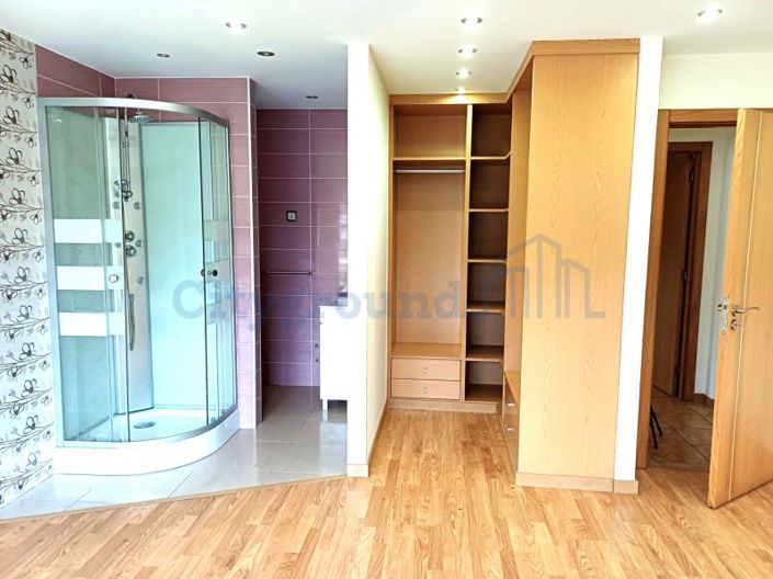 Image No.13-7 Bed House for sale