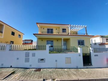 1 - Bombarral, Villa