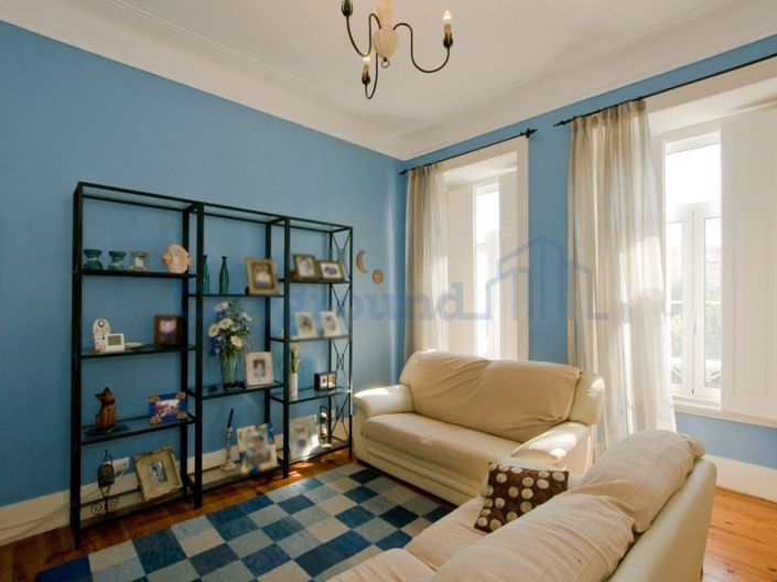 Image No.11-6 Bed Apartment for sale