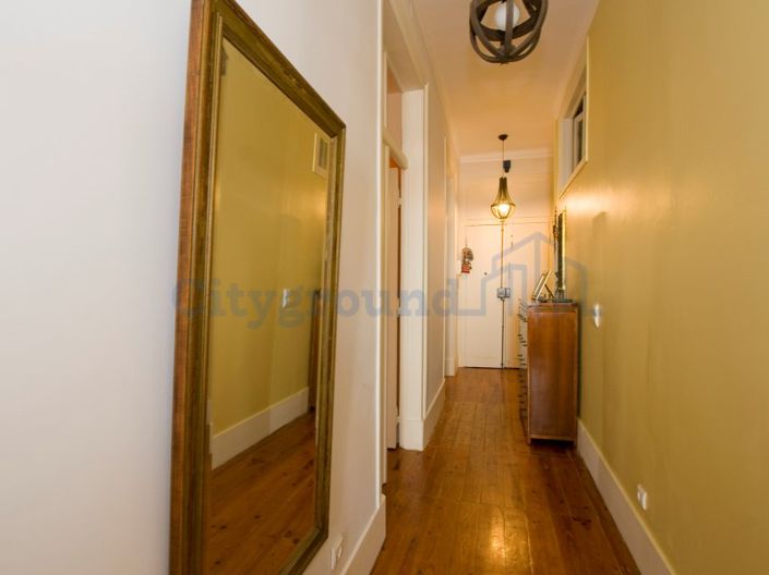 Image No.25-6 Bed Apartment for sale