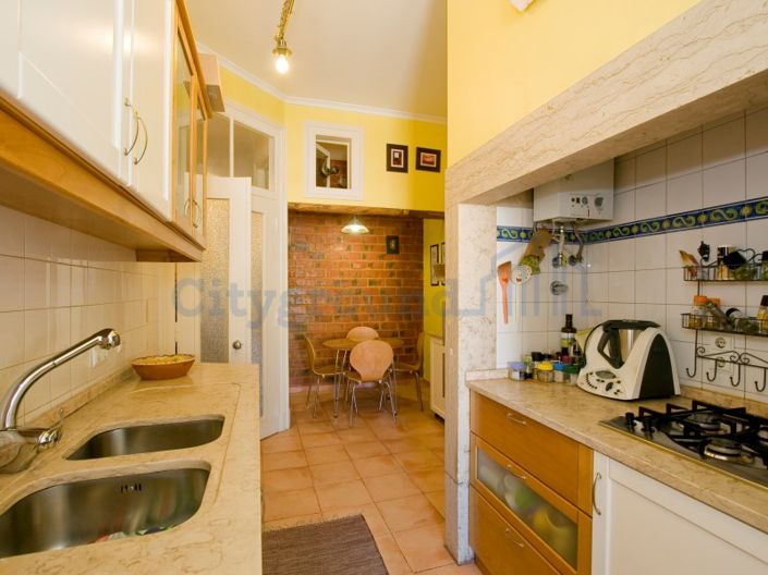 Image No.32-6 Bed Apartment for sale