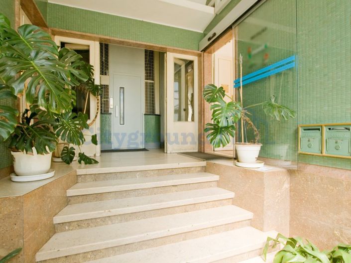 Image No.35-6 Bed Apartment for sale