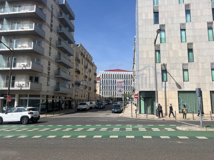 Image No.37-6 Bed Apartment for sale