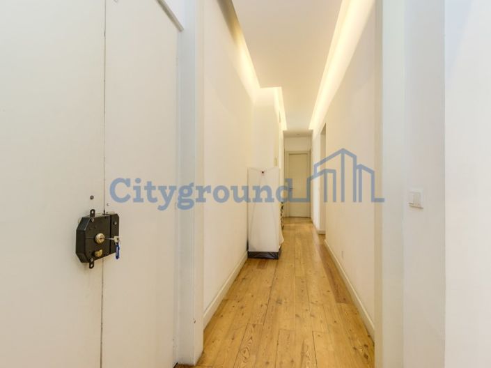 Image No.12-3 Bed Apartment for sale