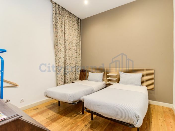 Image No.15-3 Bed Apartment for sale