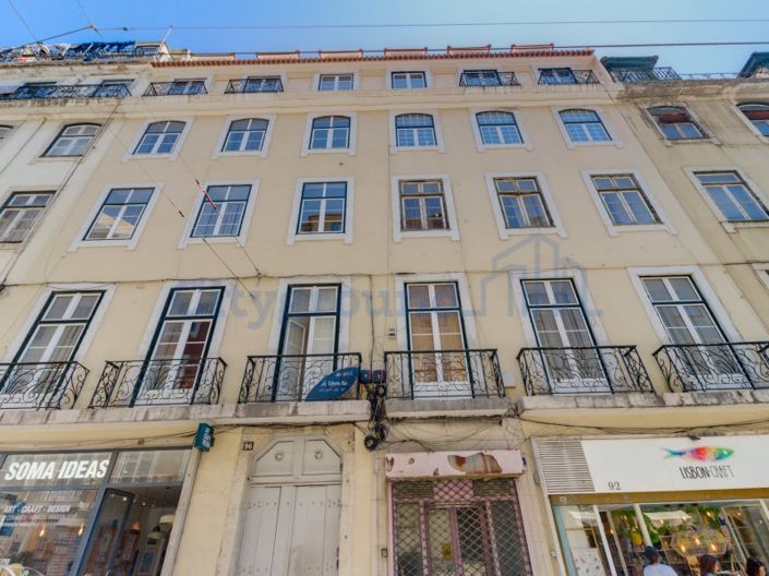 Image No.24-3 Bed Apartment for sale