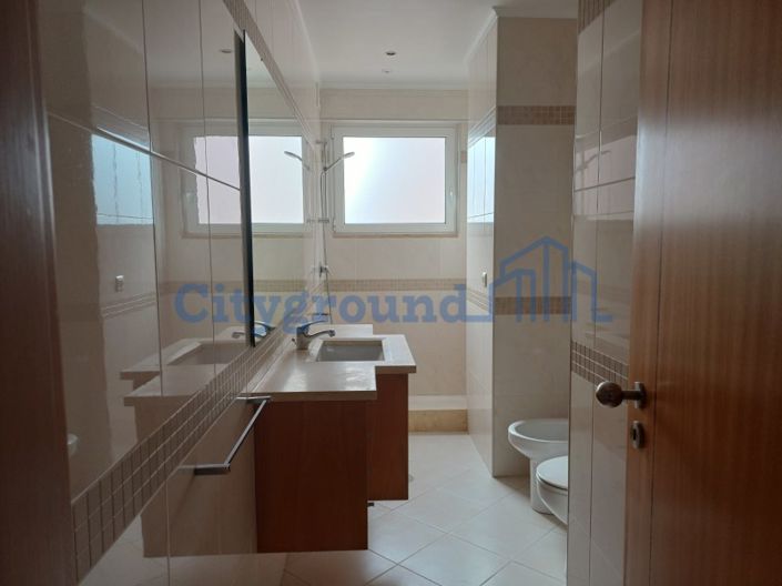 Image No.11-Propriété à vendre à Lisbon